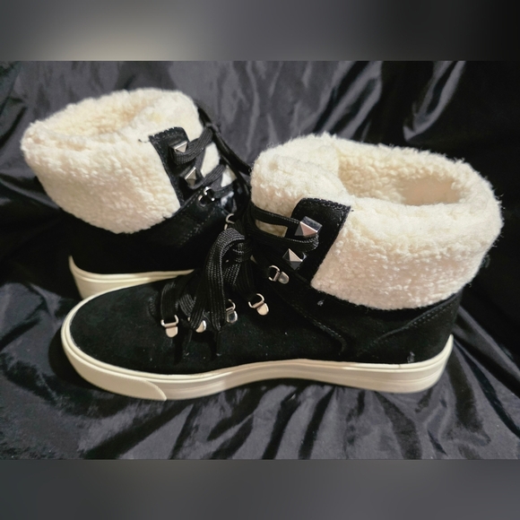 Marc Fisher Shearling Boots Size 8 - Picture 2 of 4